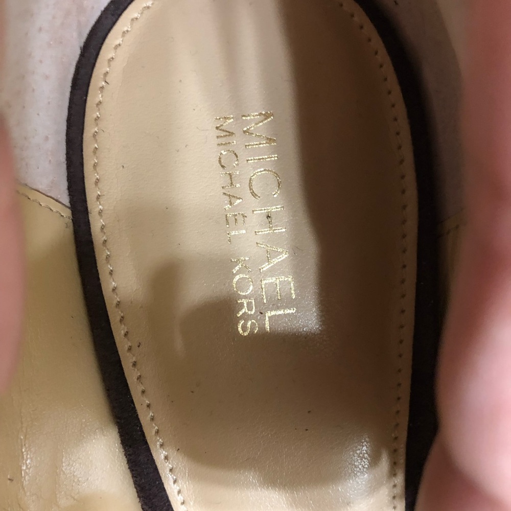 SORRY 😐 THIS IS SOLD ✅Michael Kors high heels 👠 - Picture 5 of 8